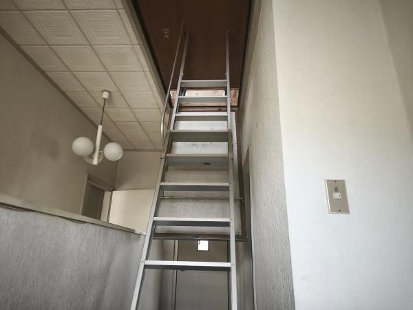 滋賀県大津市水明2丁目　中古戸建 内観写真（収納）