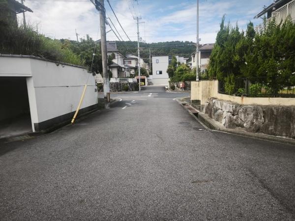 滋賀県大津市水明2丁目　中古戸建 現地写真（前面道路含む現地写真）