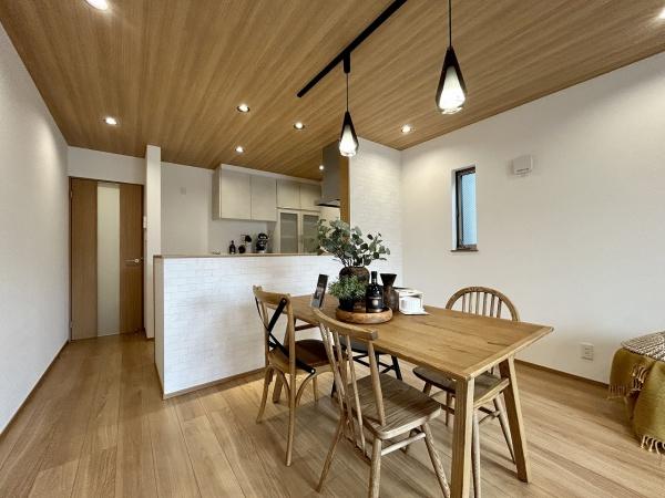 堺市南区深阪南　中古戸建 内観写真（キッチン）