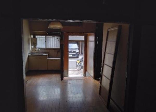 堺市西区浜寺石津町西4丁　中古テラスハウス 内観写真（リビング）