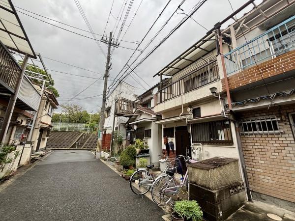 堺市西区浜寺石津町西4丁　中古テラスハウス 現地写真（前面道路含む現地写真）