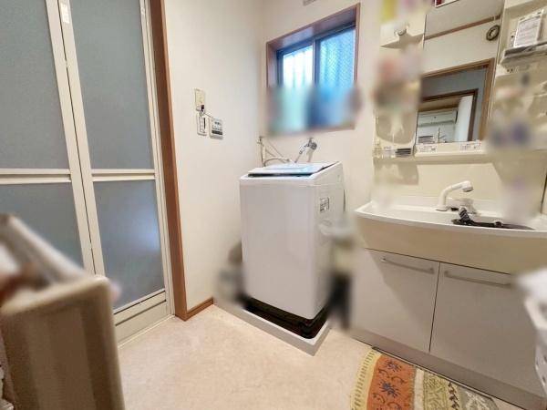 大阪市東住吉区住道矢田9丁目　中古戸建 内観写真（洗面台・洗面所）