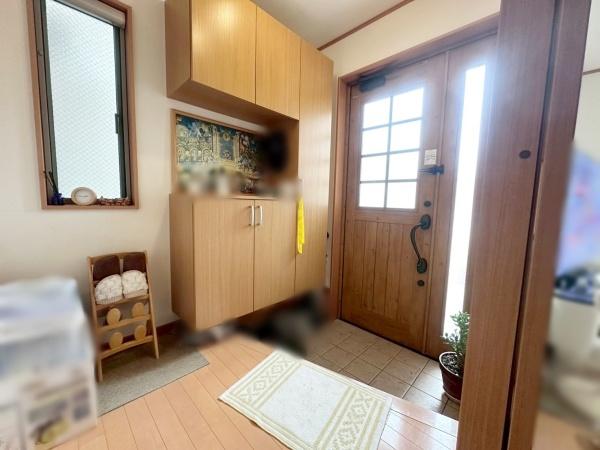 大阪市東住吉区住道矢田9丁目　中古戸建 現地写真（玄関）