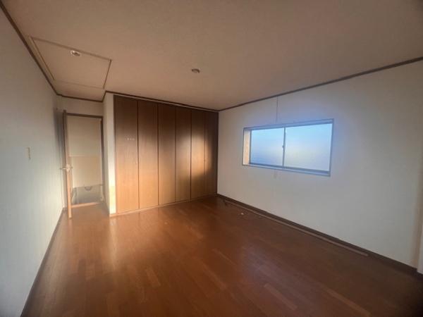 松原市河合3丁目　中古戸建 内観写真（リビング以外の居室）