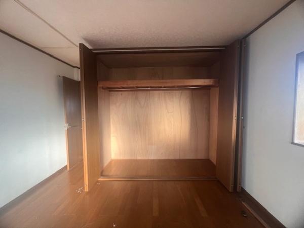 松原市河合3丁目　中古戸建 内観写真（収納）