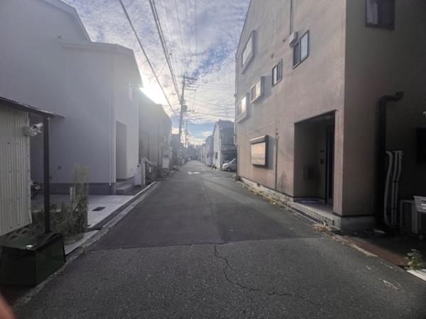 松原市河合3丁目　中古戸建 現地写真（前面道路含む現地写真）