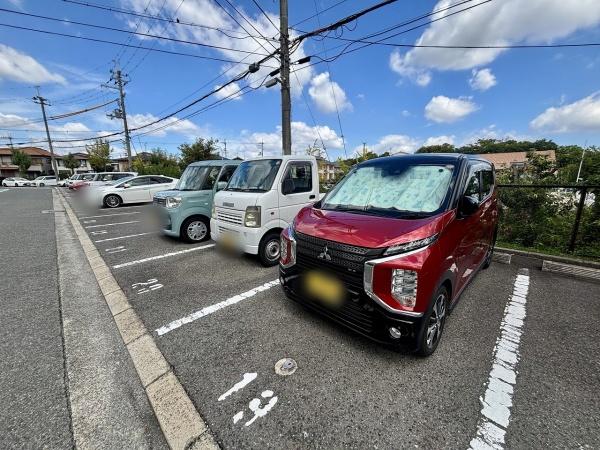 泉北御池台第一住宅7棟 共用部写真（駐車場）