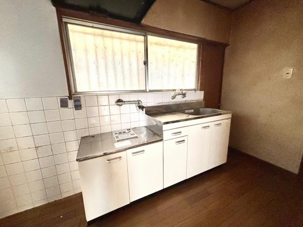 堺市西区上野芝町5丁　中古戸建 内観写真（キッチン）
