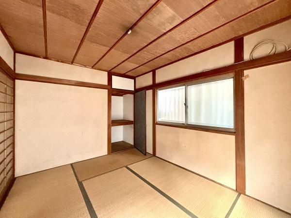堺市西区上野芝町5丁　中古戸建 内観写真（リビング以外の居室）