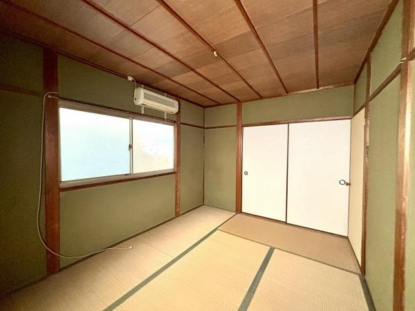 堺市西区上野芝町5丁　中古戸建 内観写真（リビング以外の居室）