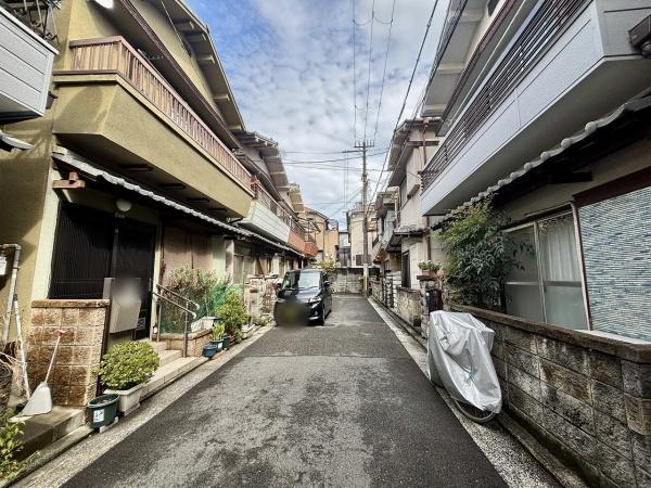 堺市西区上野芝町5丁　中古戸建 現地写真（前面道路含む現地写真）