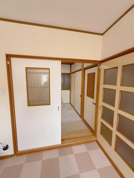 大阪市平野区平野東1丁目　中古戸建 内観写真（リビング以外の居室）