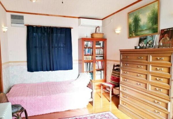 滋賀県大津市桐生1丁目　中古戸建 内観写真（リビング以外の居室）