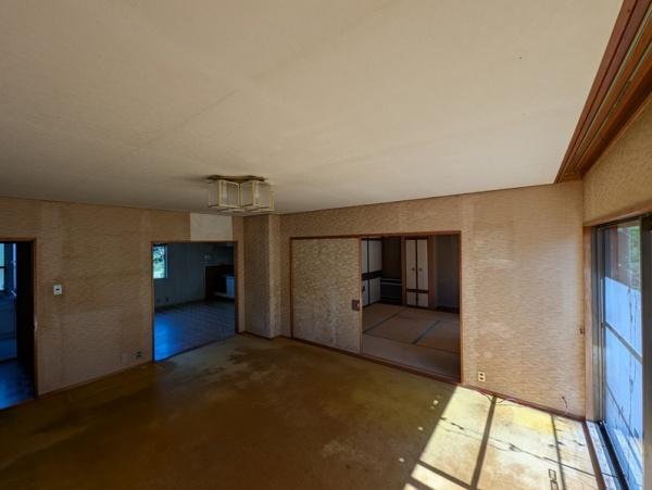 京都市左京区岩倉長谷町　中古戸建 内観写真（リビング以外の居室）