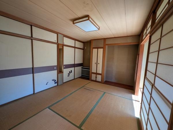 京都市左京区岩倉長谷町　中古戸建 内観写真（リビング以外の居室）