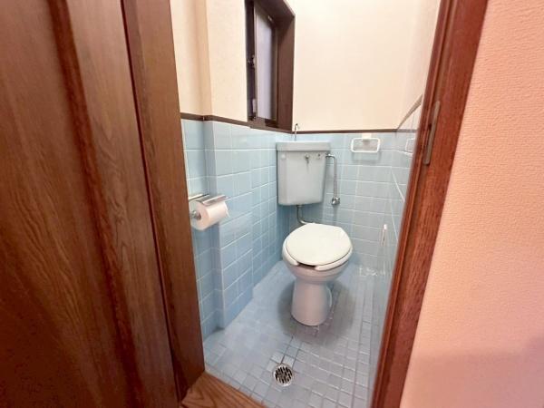 大阪市生野区生野西4丁目　中古戸建 内観写真（トイレ）