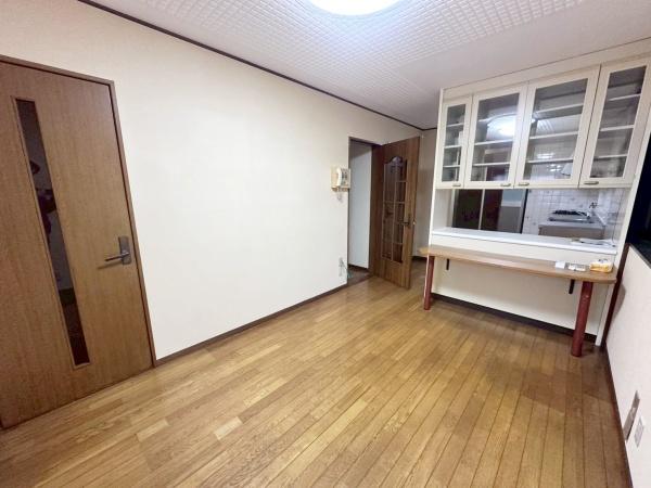 大阪市生野区生野西4丁目　中古戸建 内観写真（リビング）
