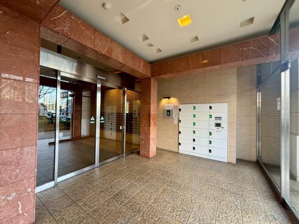 クラウンハイム上町台セントラル　ラ・カーサ 共用部写真（エントランス）