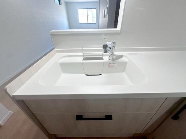 大阪市平野区流町2丁目　B号地　新築戸建 内観写真（キッチン）
