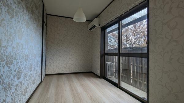 京都市左京区粟田口鳥居町　中古テラスハウス 内観写真（リビング以外の居室）