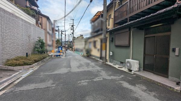京都市左京区粟田口鳥居町　中古テラスハウス 現地写真（前面道路含む現地写真）