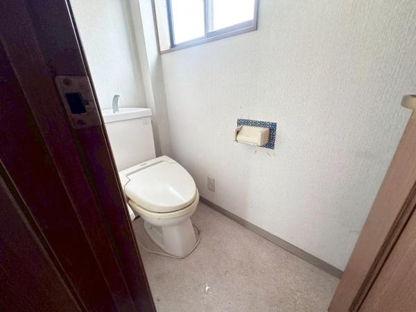 大阪市生野区桃谷5丁目　中古戸建 内観写真（トイレ）