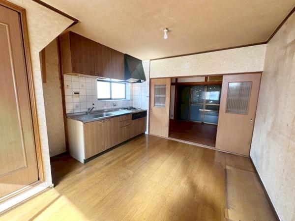 大阪市生野区桃谷5丁目　中古戸建 内観写真（リビング）