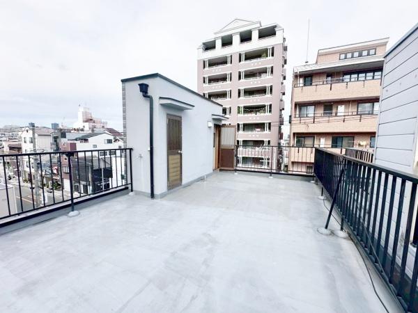 大阪市生野区桃谷5丁目　中古戸建 現地写真（バルコニー）