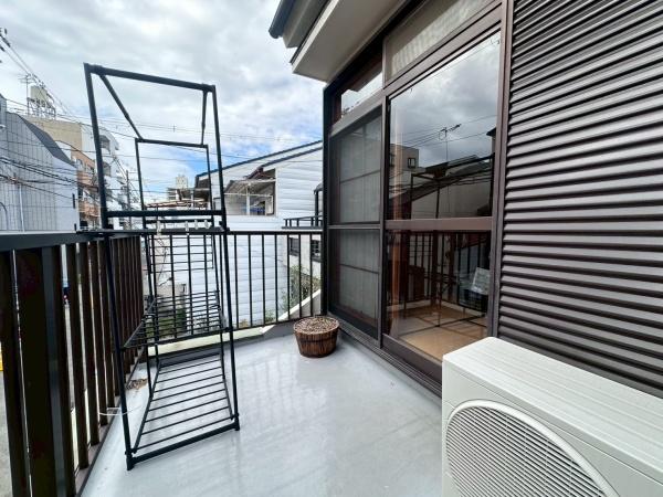 大阪市住之江区西加賀屋2丁目　中古戸建 現地写真（バルコニー）