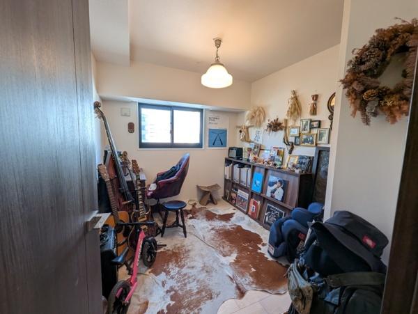 イーグルコート山科椥辻ステーションフロント 内観写真（リビング以外の居室）