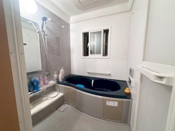 大阪市西成区南津守4丁目　中古戸建 内観写真（浴室）