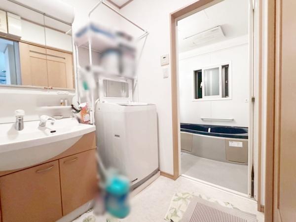 大阪市西成区南津守4丁目　中古戸建 内観写真（洗面台・洗面所）