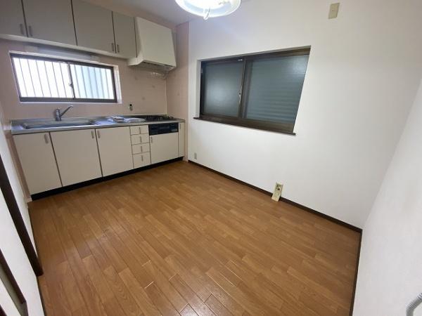 羽曳野市駒ヶ谷　中古戸建 内観写真（リビング）