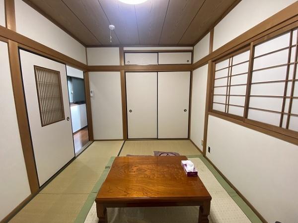 羽曳野市駒ヶ谷　中古戸建 内観写真（リビング以外の居室）