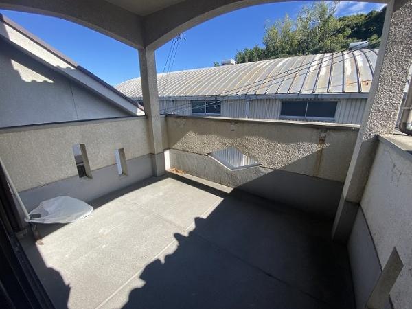 羽曳野市駒ヶ谷　中古戸建 現地写真（バルコニー）