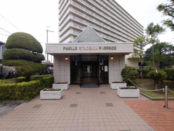 ファミール北大阪リバーサイド 共用部写真（エントランス）
