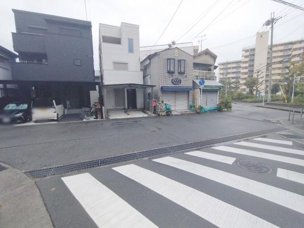 大阪市東淀川区井高野2丁目　中古戸建 現地写真（前面道路含む現地写真）