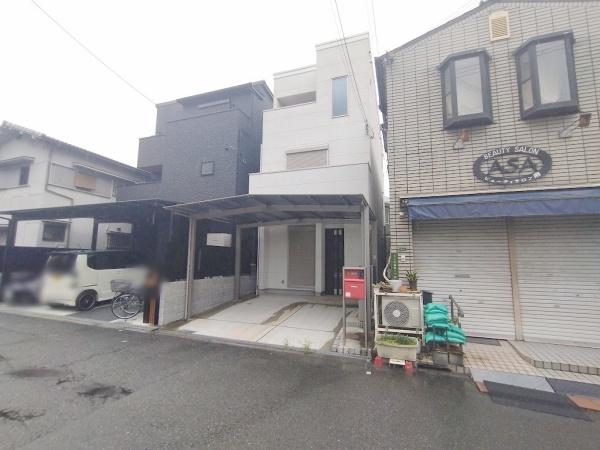大阪市東淀川区井高野2丁目　中古戸建 現地写真（前面道路含む現地写真）