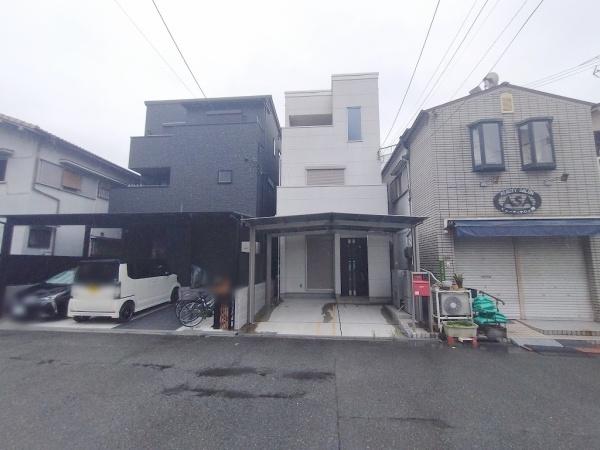 大阪市東淀川区井高野2丁目　中古戸建 現地写真（前面道路含む現地写真）