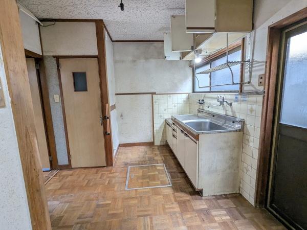 京都市上京区下立売通七本松東入長門町　中古戸建 内観写真（リビング）