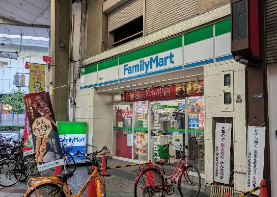 ファーストフィオーレ九条 コンビニ