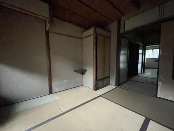 京都市中京区聚楽廻松下町　中古戸建 内観写真（リビング以外の居室）