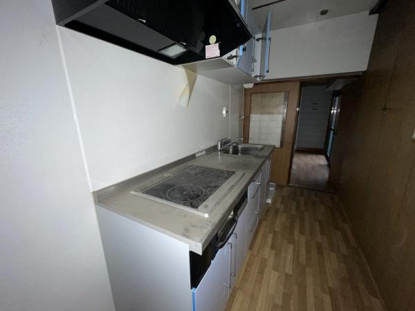 京都市中京区聚楽廻松下町　中古戸建 内観写真（キッチン）