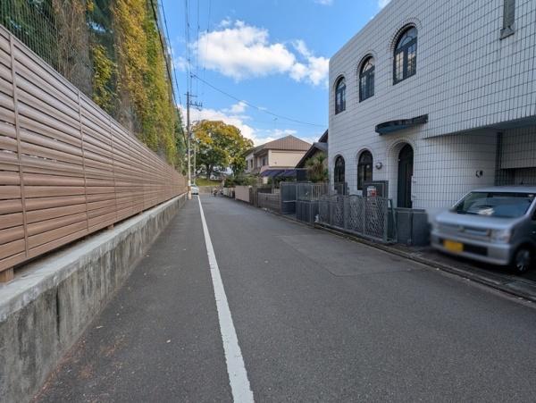 京都市北区紫竹上長目町　上物有売土地 現地写真（前面道路含む現地写真）