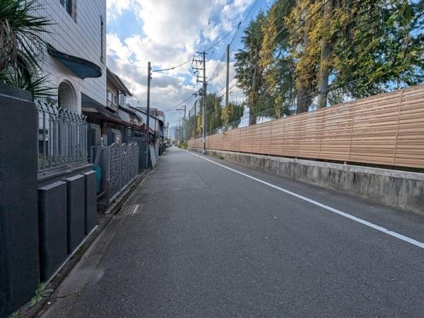 京都市北区紫竹上長目町　上物有売土地 現地写真（前面道路含む現地写真）