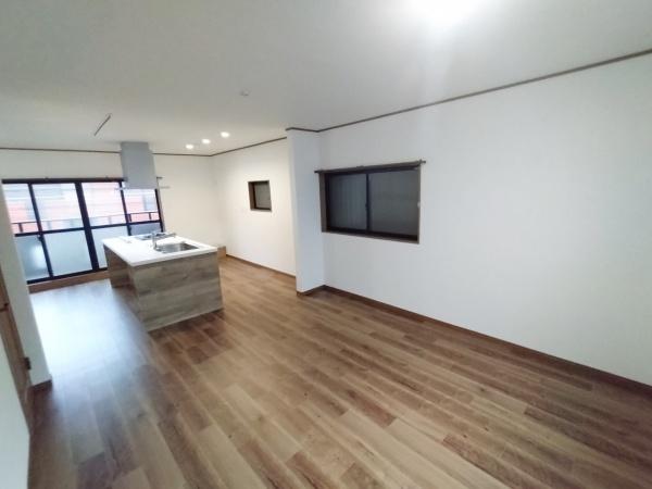 大阪市鶴見区緑3丁目　中古戸建 内観写真（リビング）