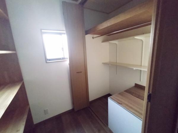 大阪市鶴見区緑3丁目　中古戸建 内観写真（収納）
