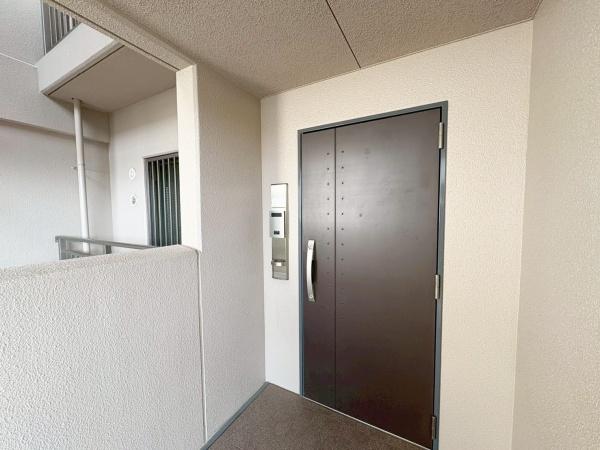 ルイシャトレ平野喜連2番館 現地写真（玄関）