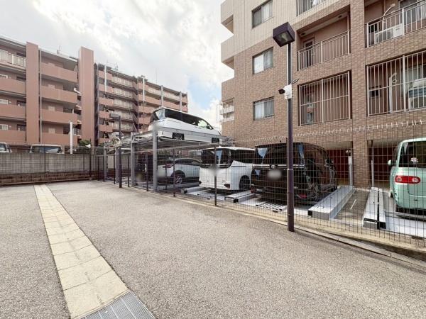 ルイシャトレ平野喜連2番館 共用部写真（駐車場）