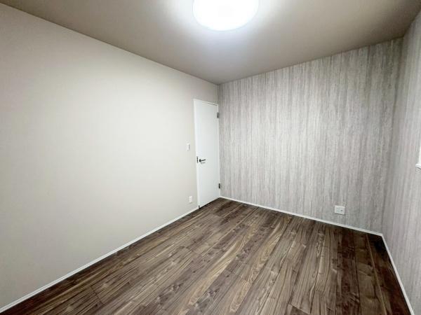 大阪市平野区背戸口1丁目　新築戸建 内観写真（リビング以外の居室）